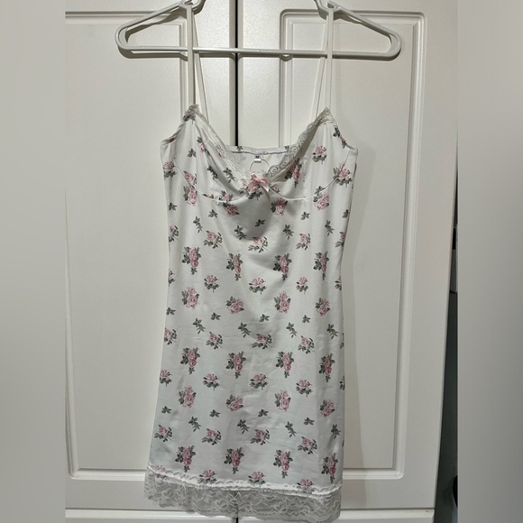Ditsy Floral Dress - Picture 1 of 4